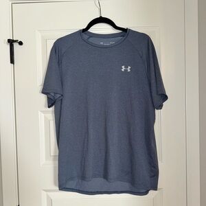 Under Armour tee